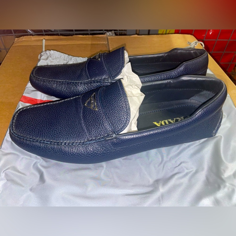 Prada Driver